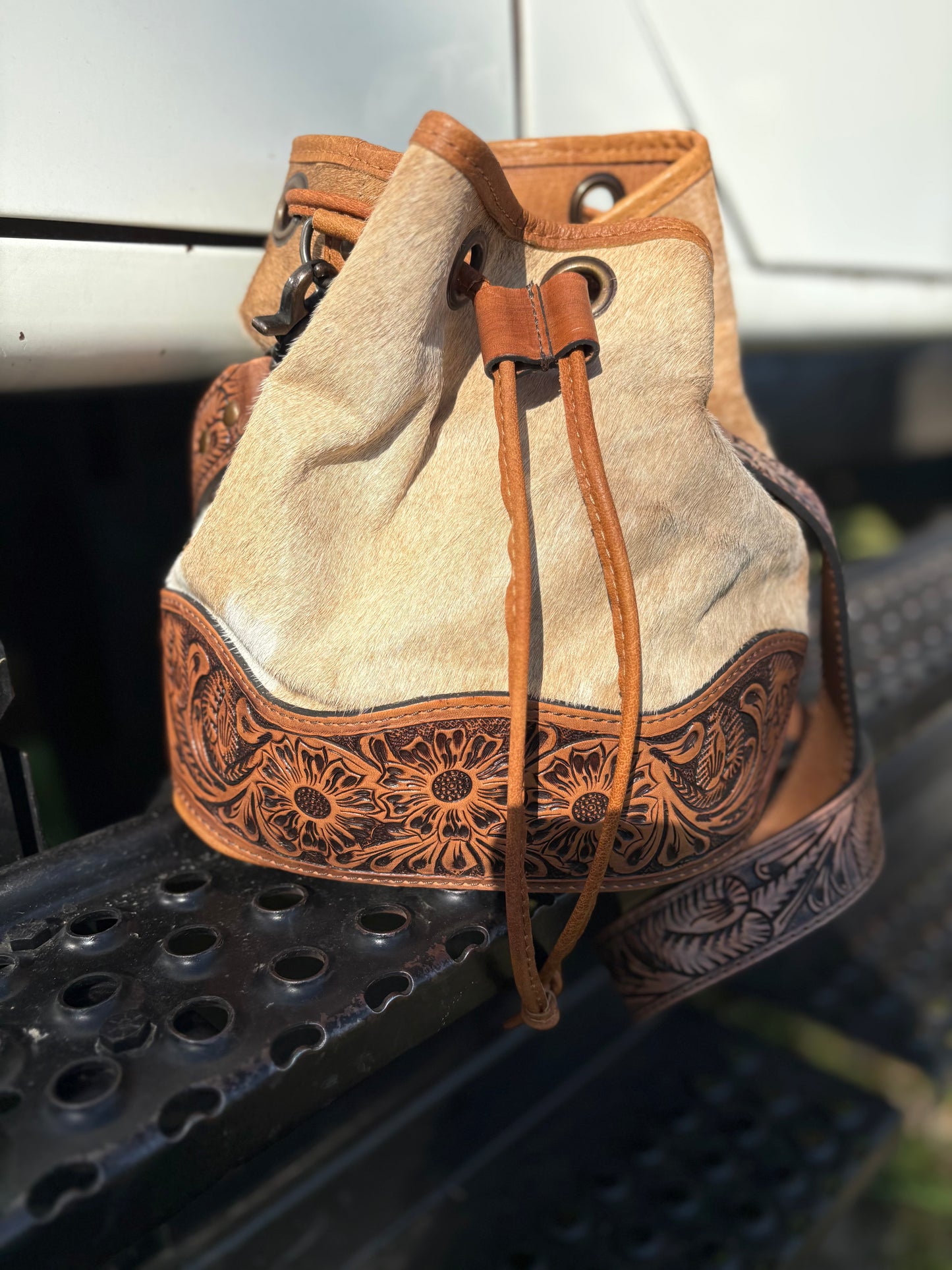 High Call Back Bucket